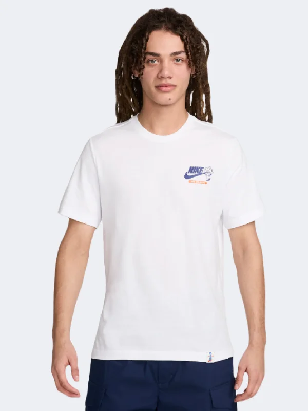 Men's short-sleeve button-up shirt-Nike Sportswear Oc Graphic Pk5 Men Lifestyle T-Shirt White