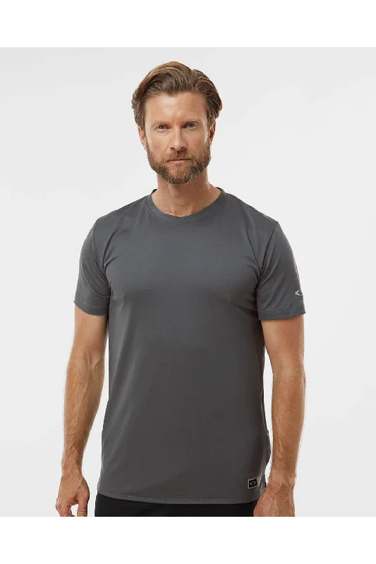 Men's short-sleeve camping brown top-Oakley Mens Team Issue Hydrolix Short Sleeve Crewneck T-Shirt - Forged Iron Grey