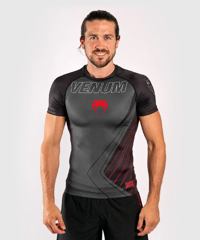 Men's short-sleeve lightweight top-Venum Contender 5.0 Rashguard - Short sleeves - Black/Red