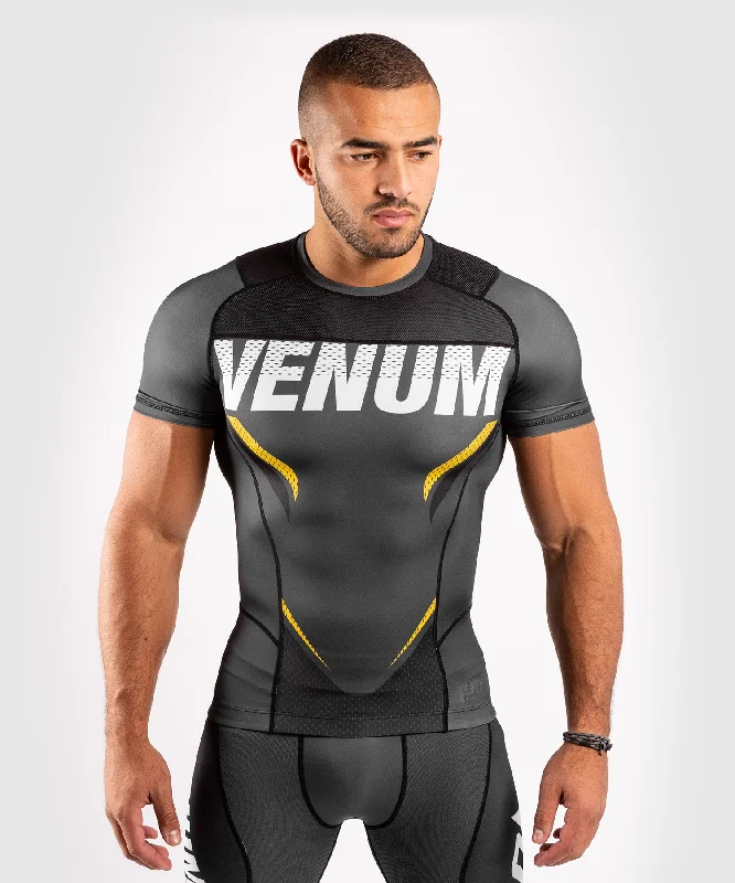 Men's short-sleeve printed shirt-Venum ONE FC Impact Rashguard - short sleeves - Grey/Yellow