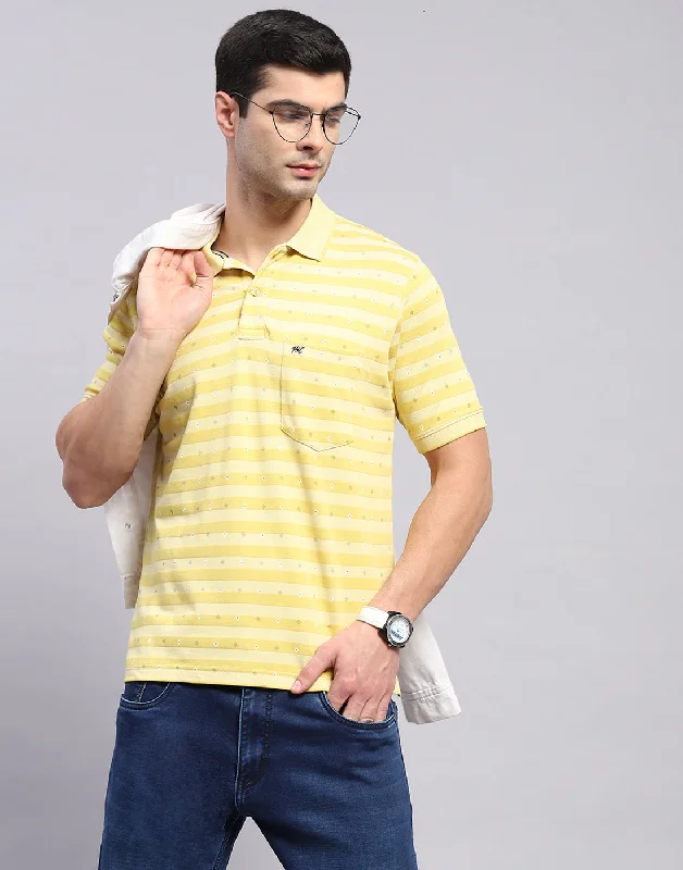 Men's short-sleeve crew neck shirt-Men Yellow Printed Polo Collar Half Sleeve T-Shirt